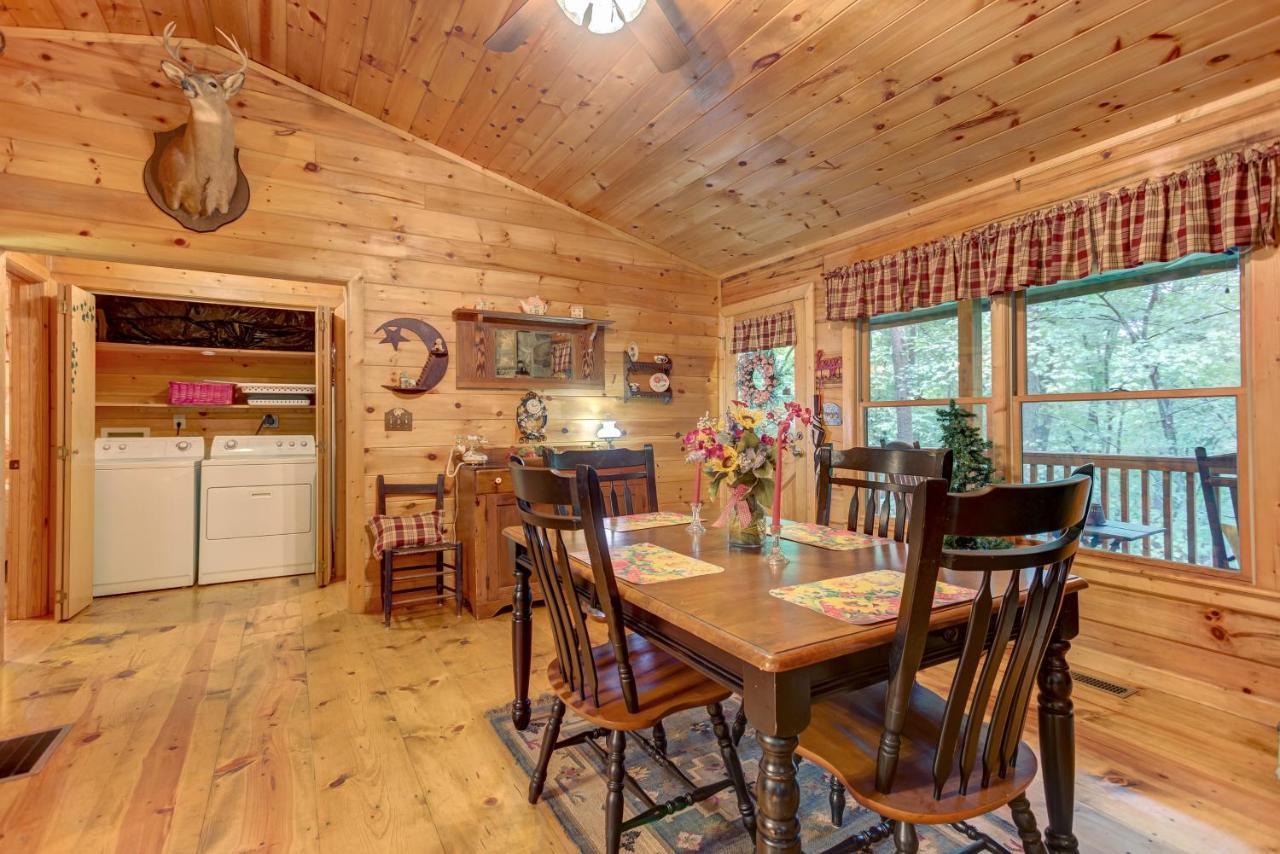 Lazy Bear Den - 2 Bed 1 Bath Vacation Home In 蓝岭 外观 照片